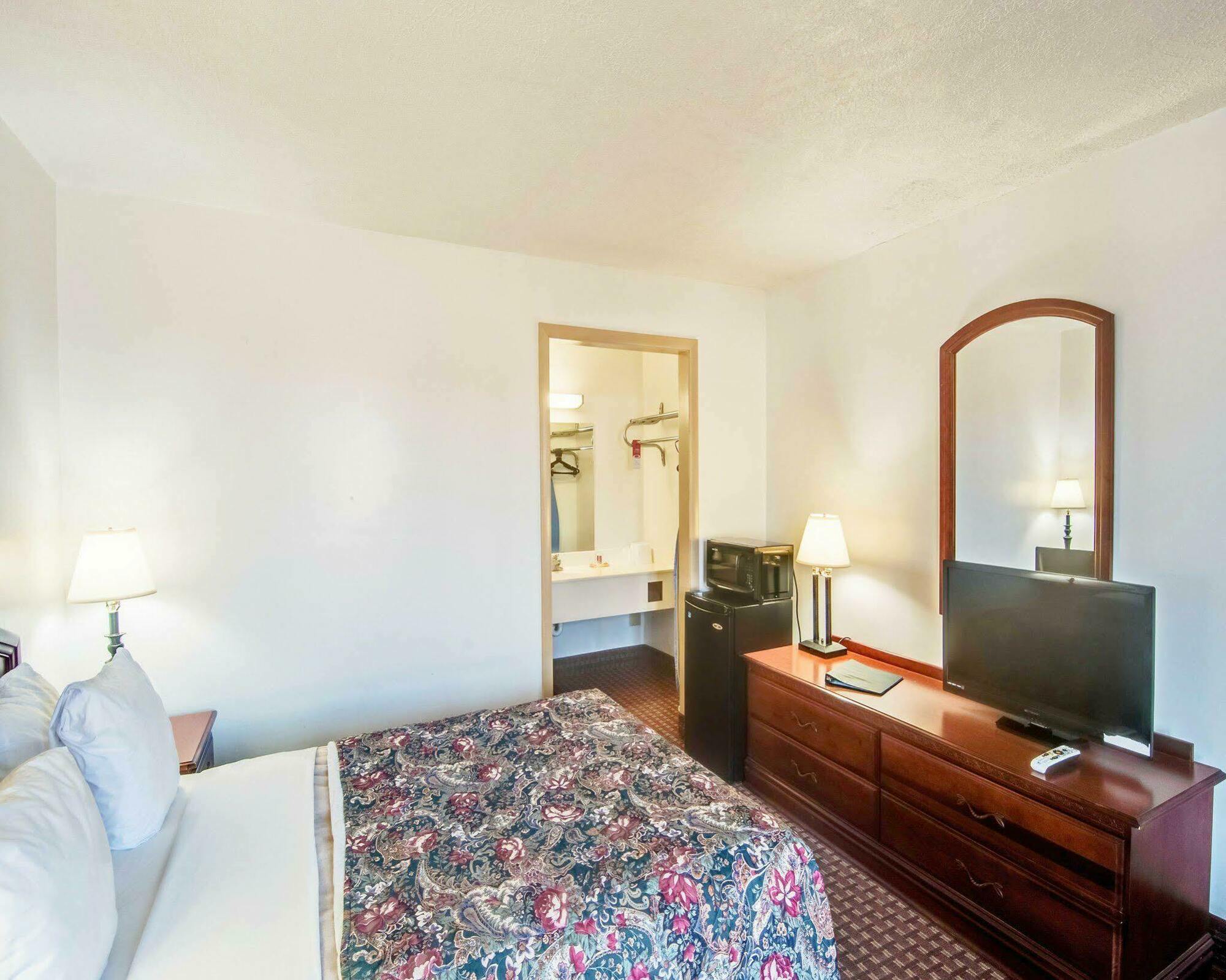 Econo Lodge Marion I-81 Luaran gambar